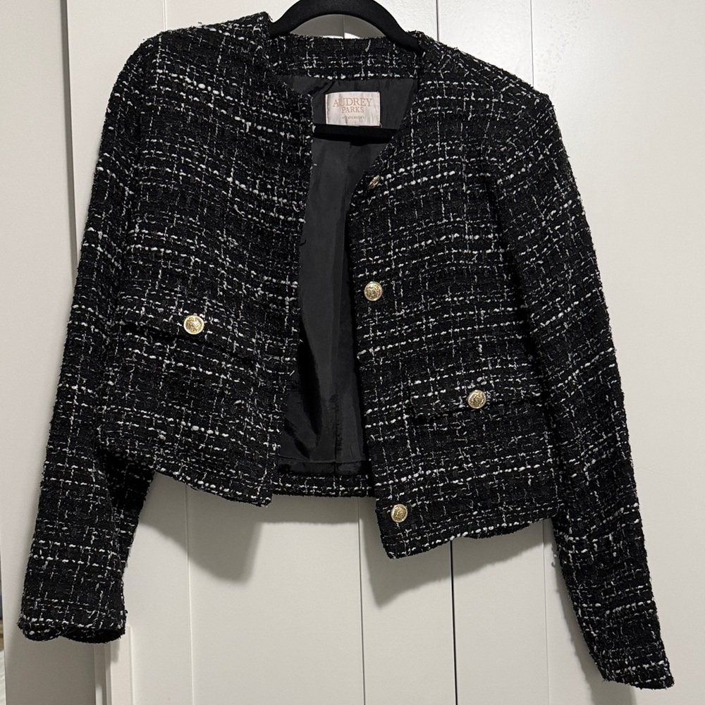 Elegant Black and White Tweed Blazer